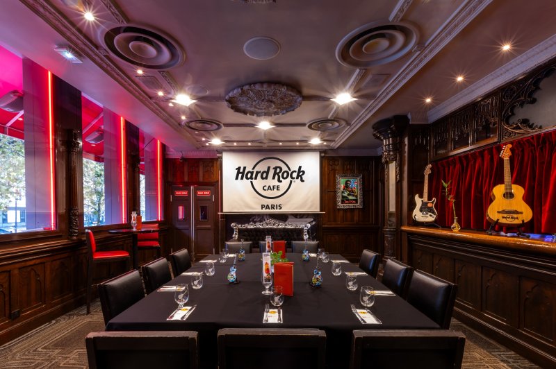 Hard Rock Café - photo 3