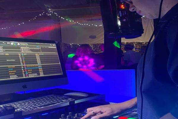 Terre & Mer Dj Animateur  - galerie - photo 1