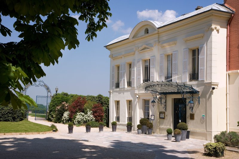Pavillon Henri IV - photo 1