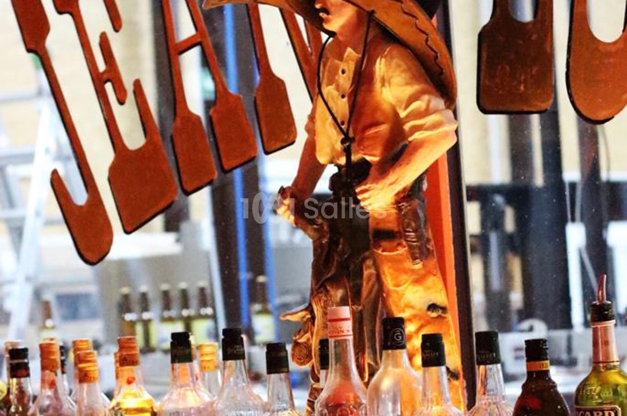 Jean Louis le Saloon - galerie - photo 12