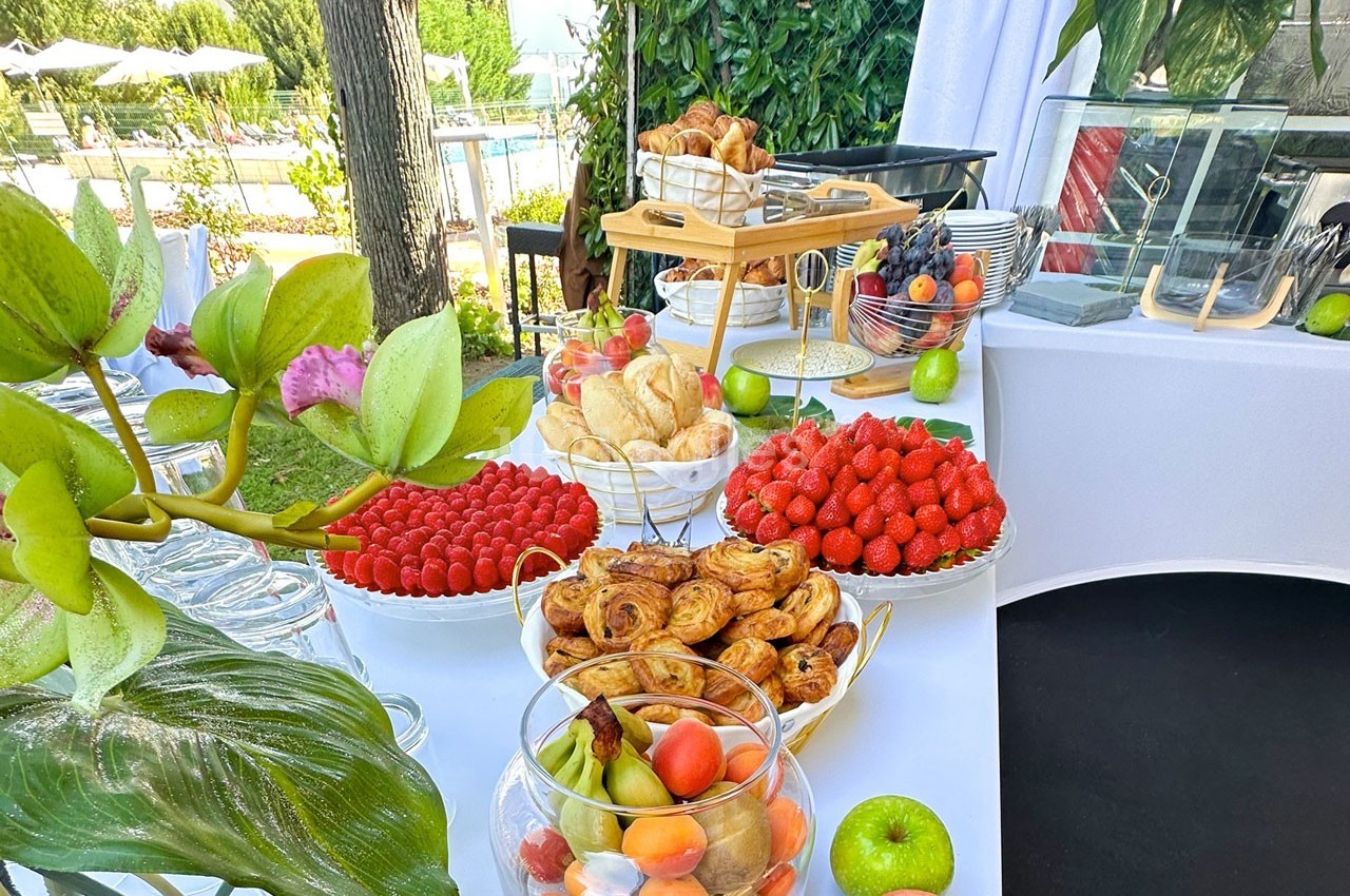 Buffet barnum