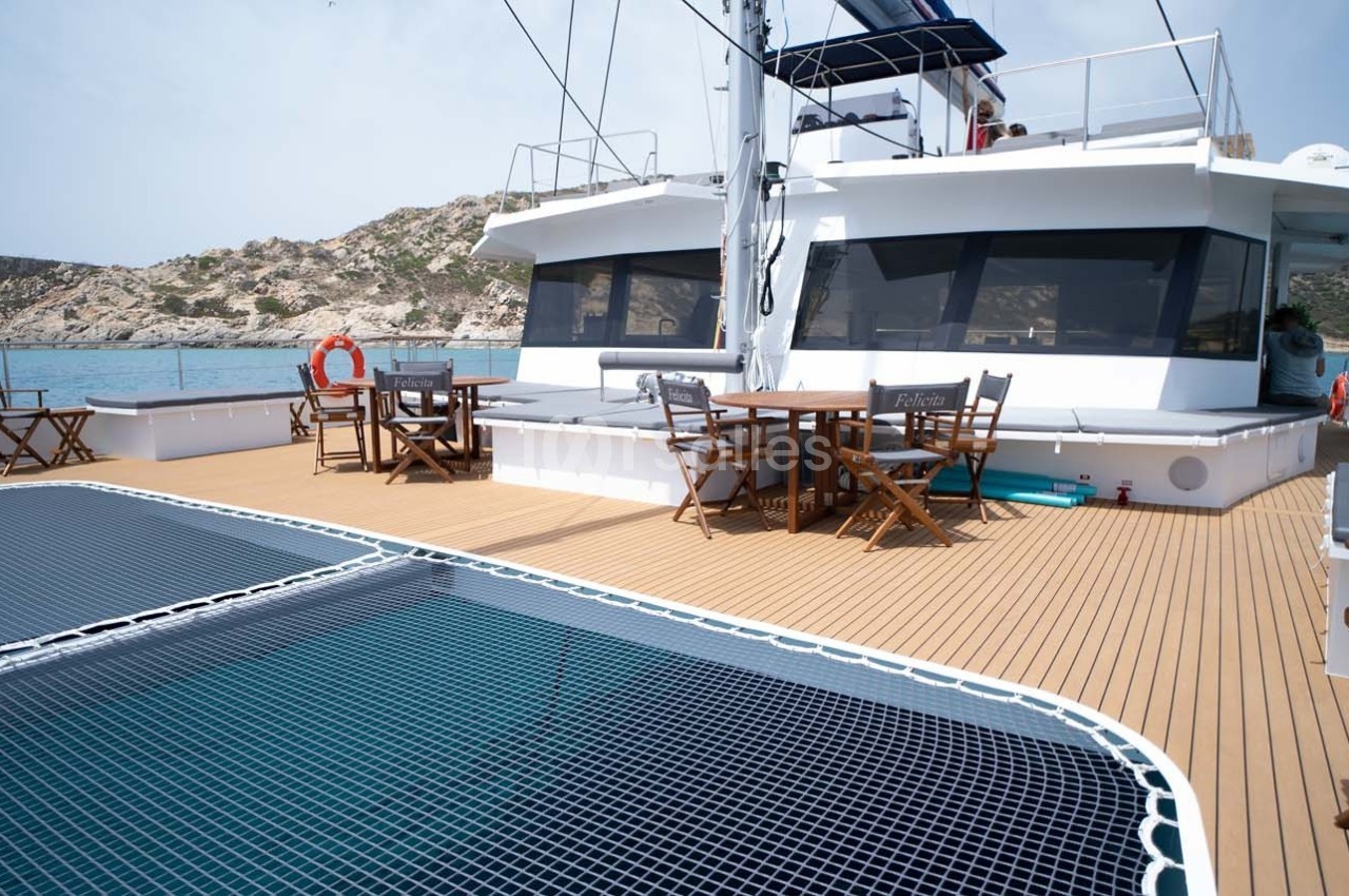 Catamaran BAILA