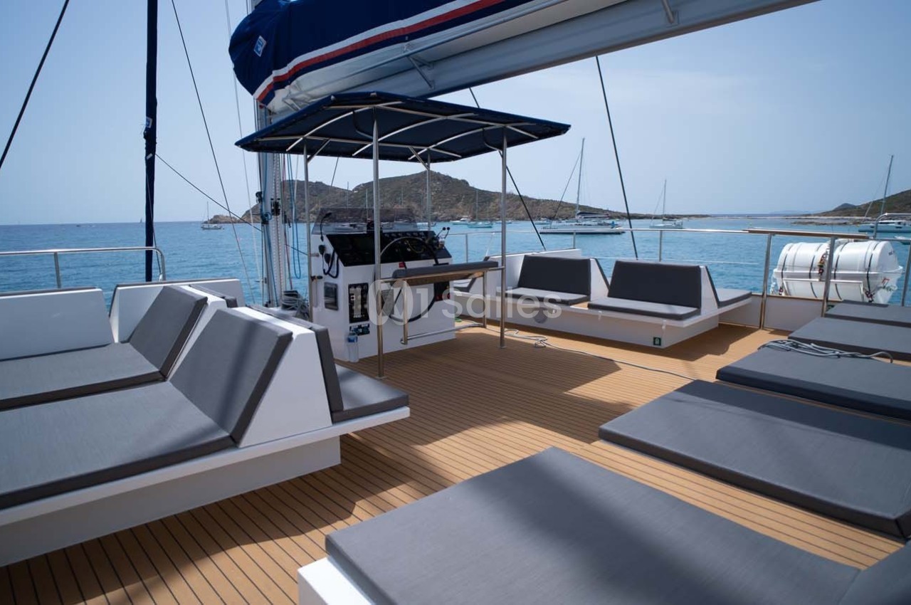 Catamaran BAILA