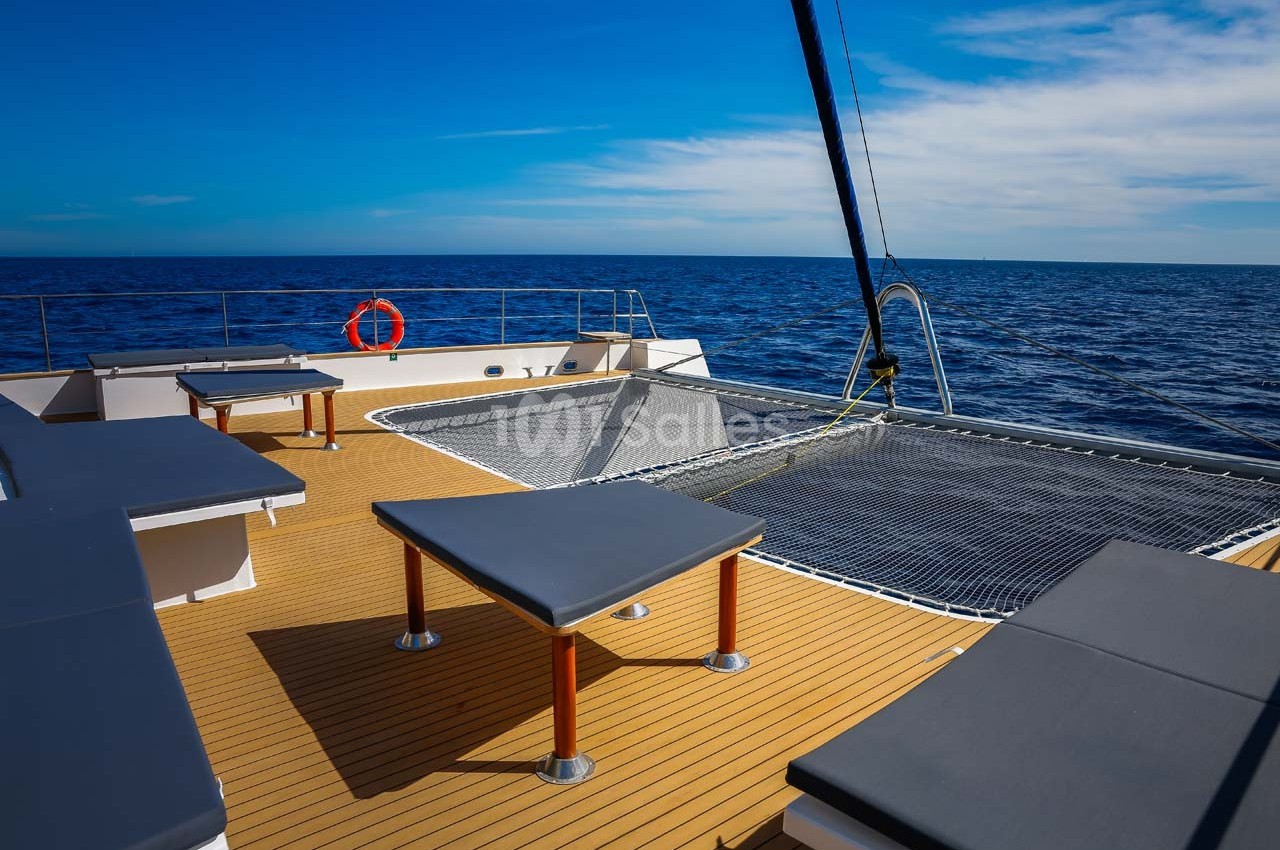 Catamaran Iladora