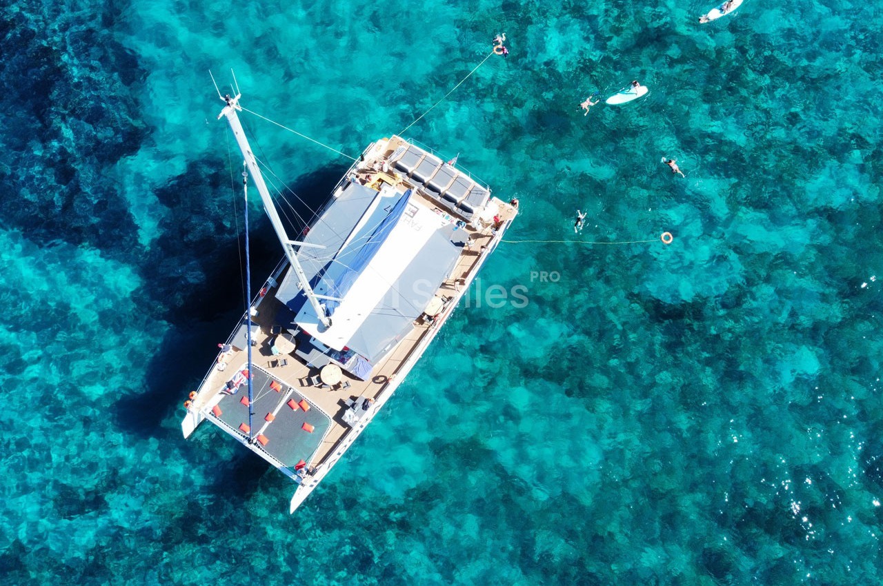 Catamaran Iladora