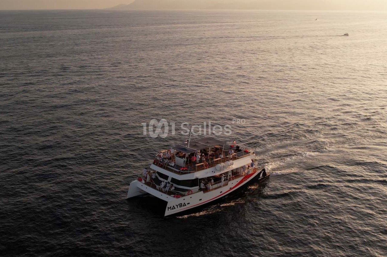 Catamaran MAYBA