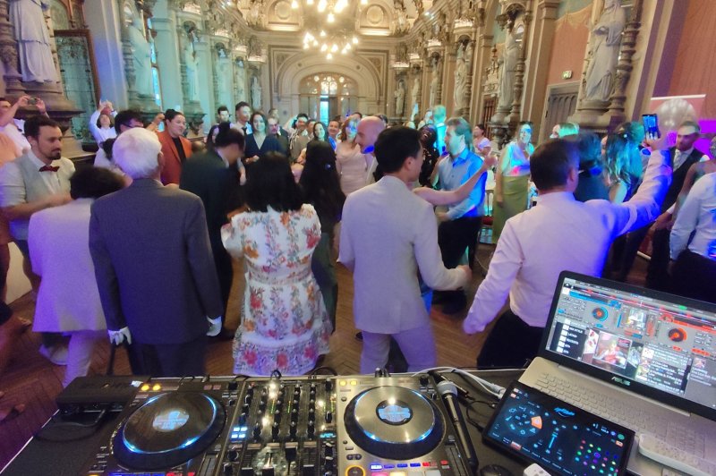 Manu DJ - photo 5