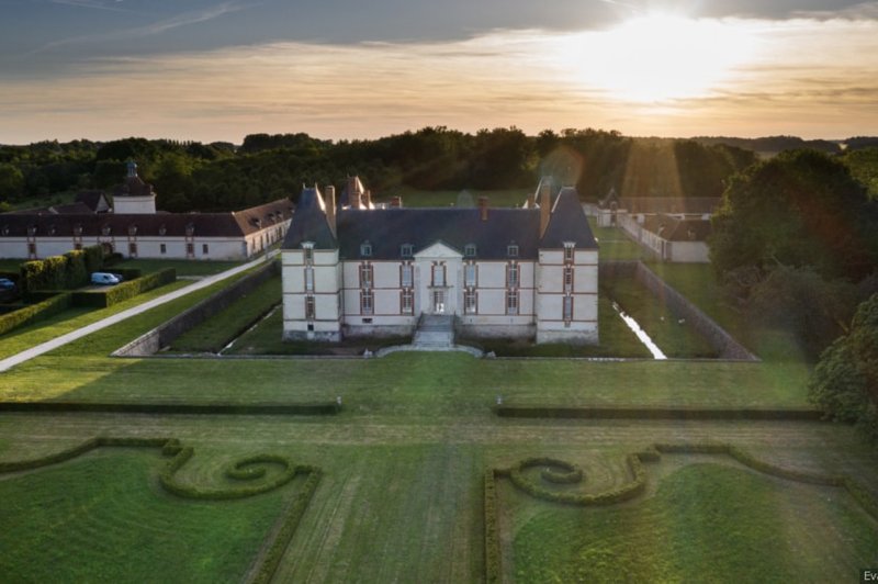 Les Granges du Château de Reveillon - photo 2