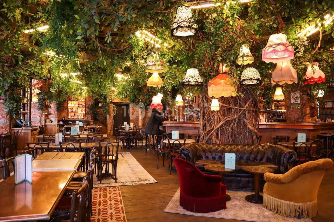 Ponzi Restaurant