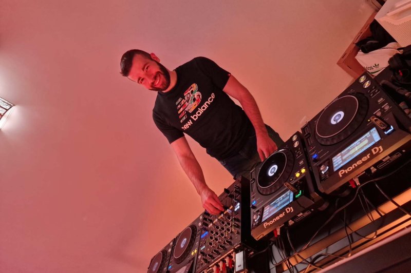 Dj Ad7 - photo 1