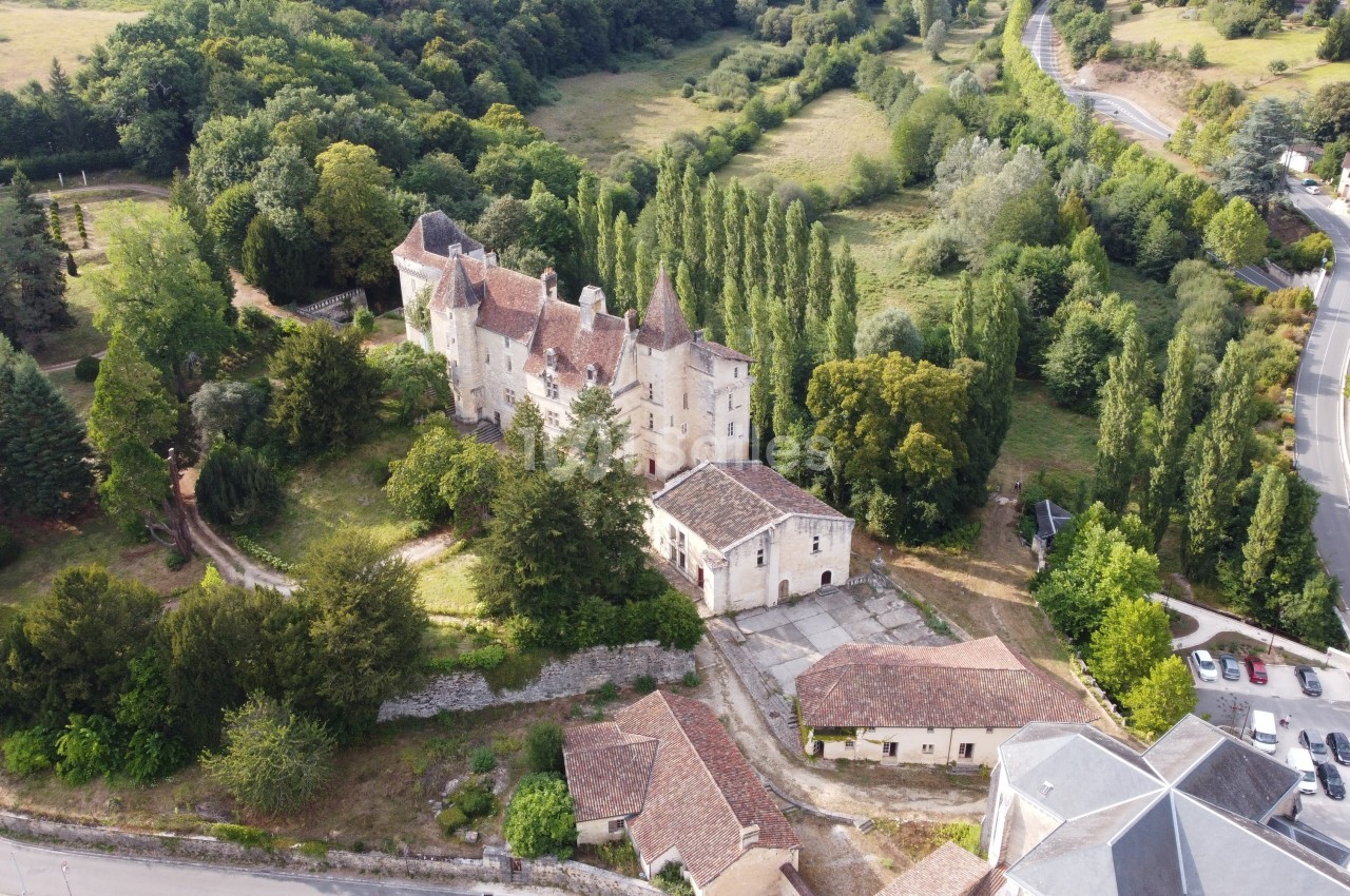 Château l'Evêque XIVe, XVe et XVIe siècles