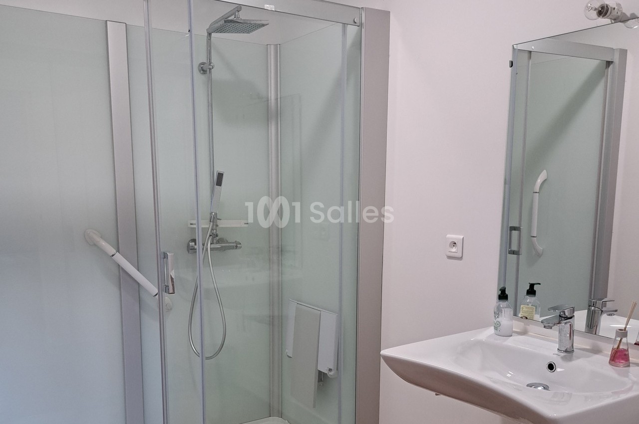 Salle de bain 1