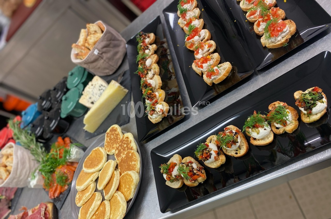 Room Service Bures Morainvilliers  - galerie - photo 3