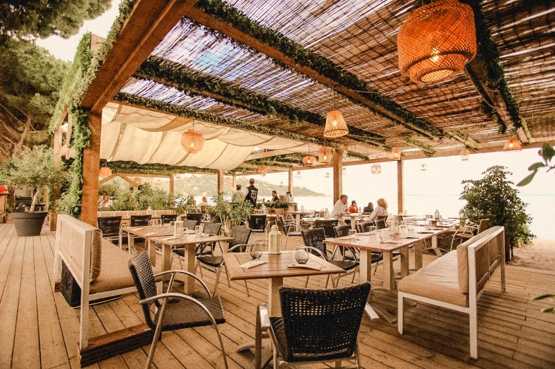 Les Sirenes Restaurant - photo 3
