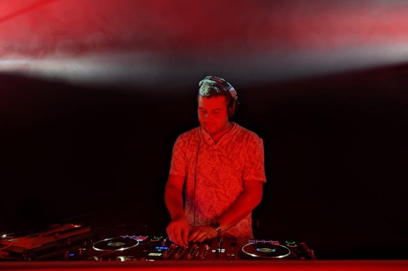 Db Music - photo 1