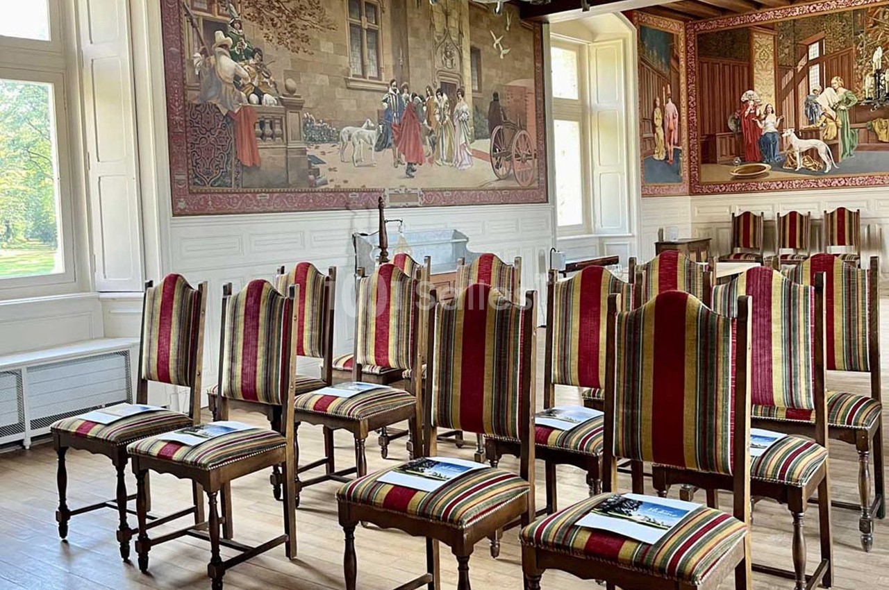 Seminaire dans la Salle Delorme