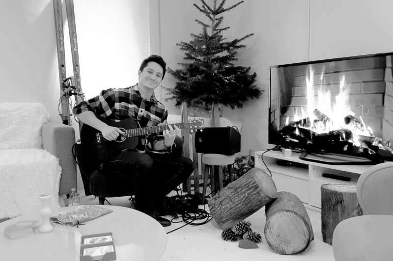 This Is Guit - photo 3