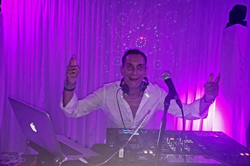 Dj Olivier - photo 1