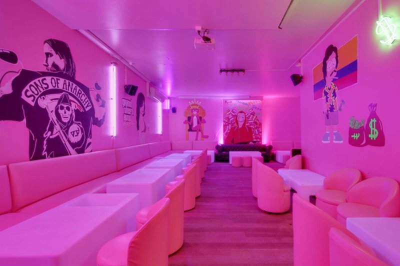 The J’club - photo 1