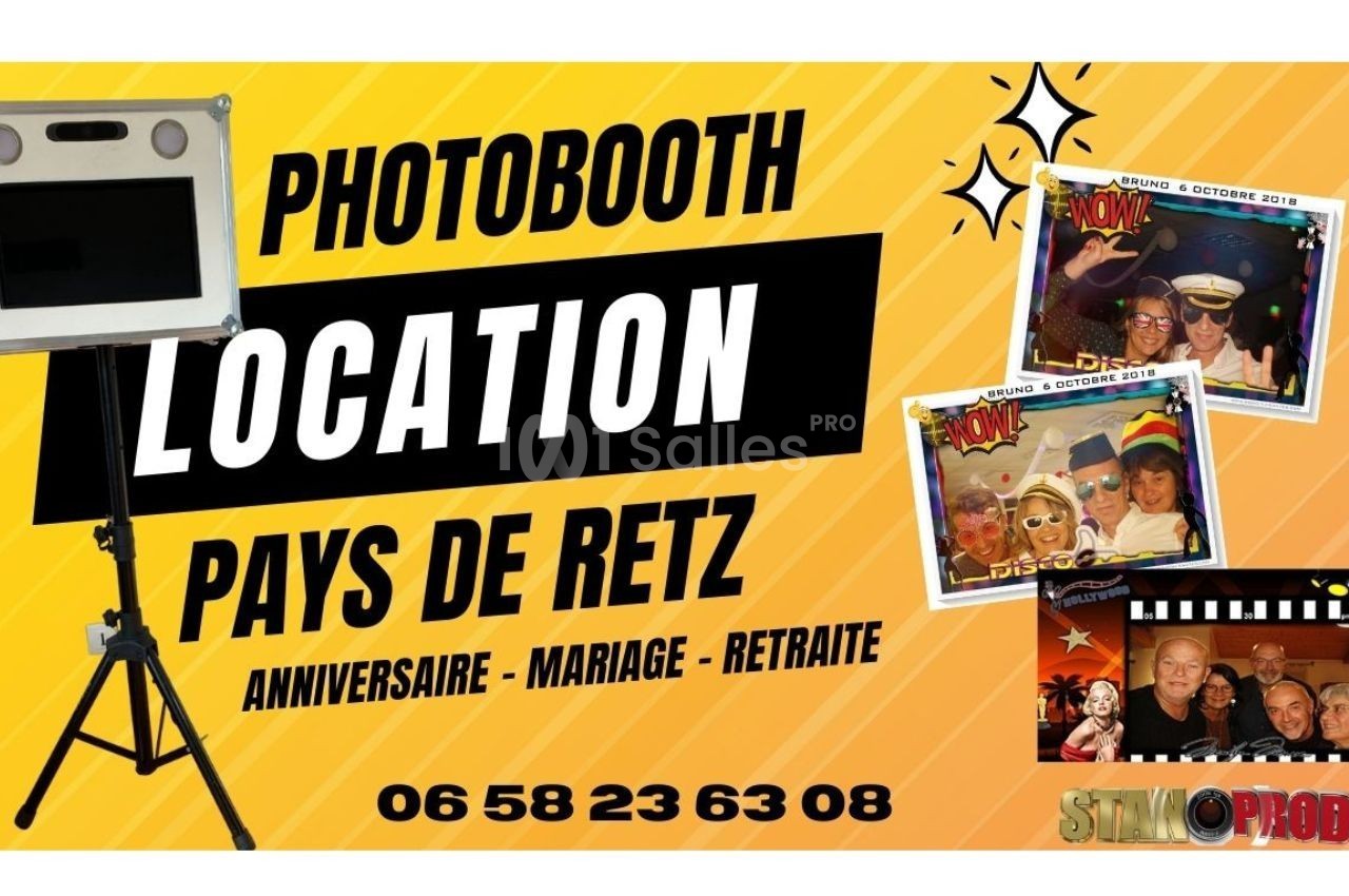 Photobooth en location dans le Pays de Retz, avec exemples de photos festives et contact téléphonique affiché.