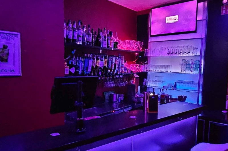Karaoke Bar Sablon - photo 5