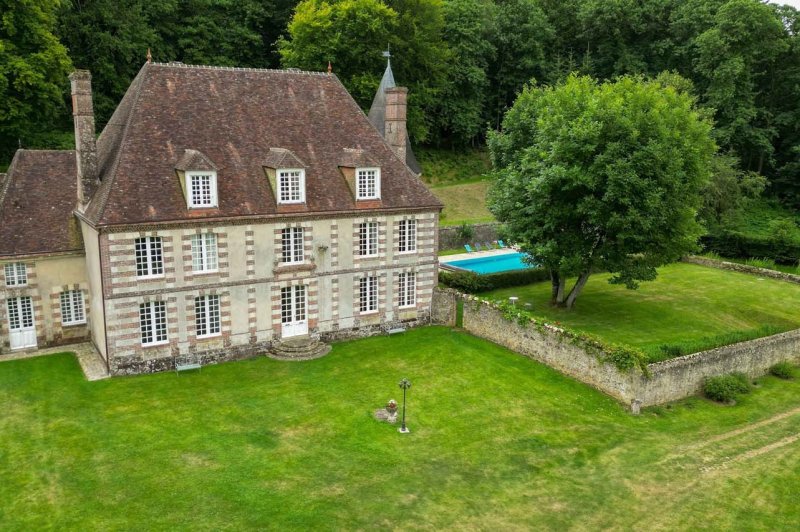 Manoir de Bellegarde - photo 1
