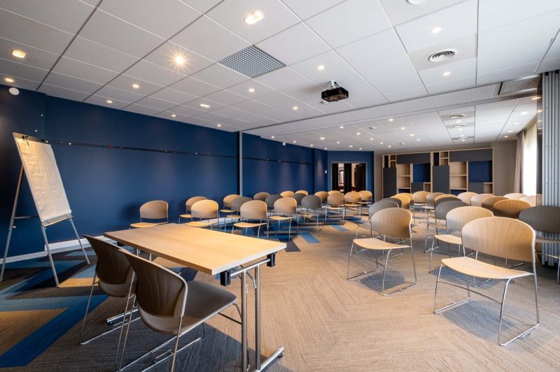 Clarion Toulouse Airport - photo 2