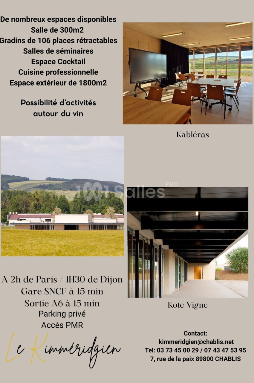 Espaces intérieurs et extérieurs pour événements, avec salle de séminaire, gradins, cuisine et vue sur la campagne.