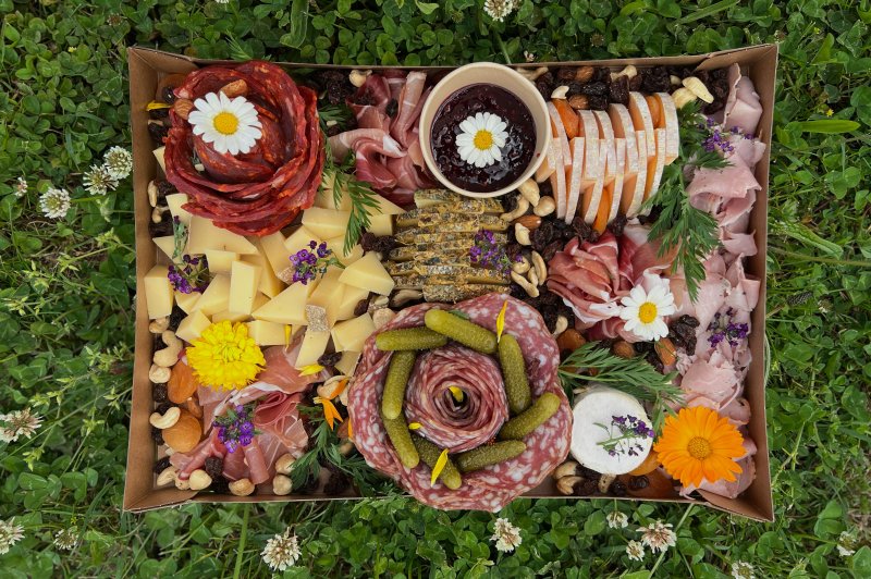Food And Beyond - photo 1