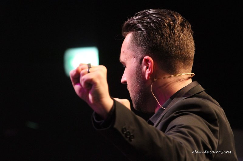 Niko Magicien & Hypnotiseur de Spectacle  - photo 1