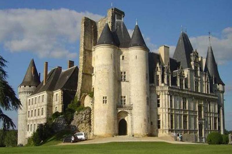 Château De La Rochefoucauld - photo 1
