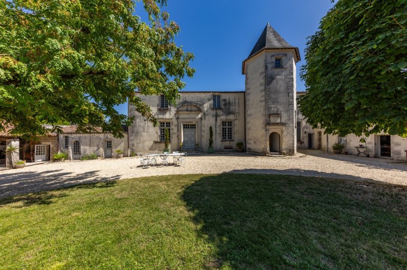Chateau de Feusse - photo 1