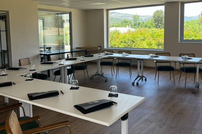 Hôtel Golf Resort de Digne les Bains By Adonis - photo 2