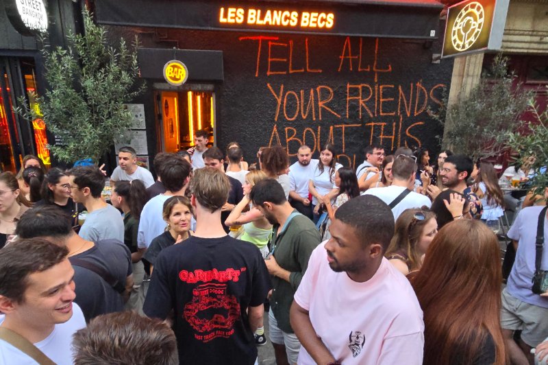 Les Blancs Becs - photo 1