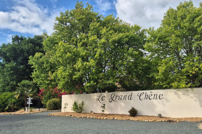 Le Grand Chêne - photo 1