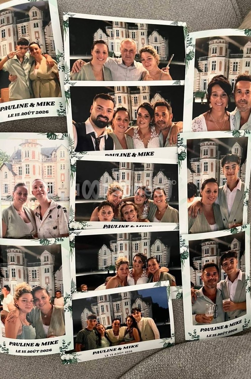 Photos de groupe prises lors d'un mariage devant un décor de château, avec des invités souriants.