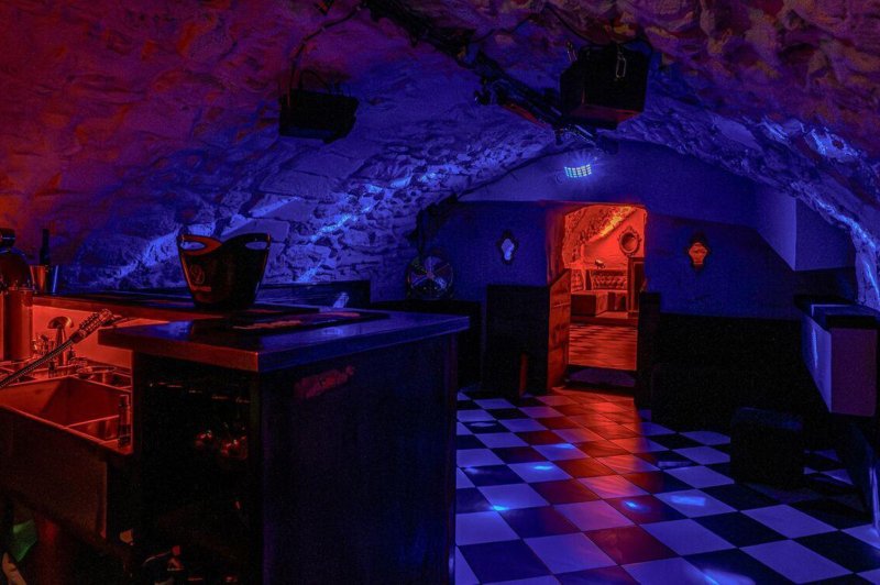 Les Caractères - photo 3
