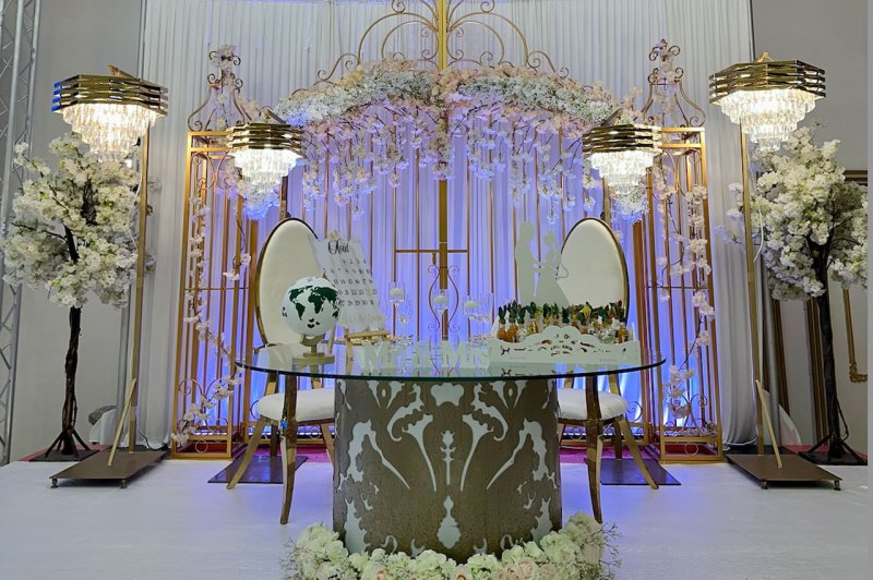 Golden House - photo 4