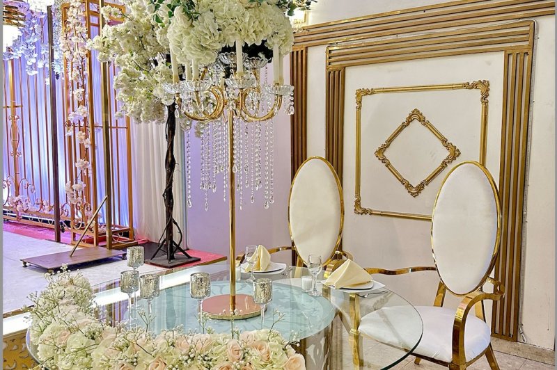 Golden House - photo 3
