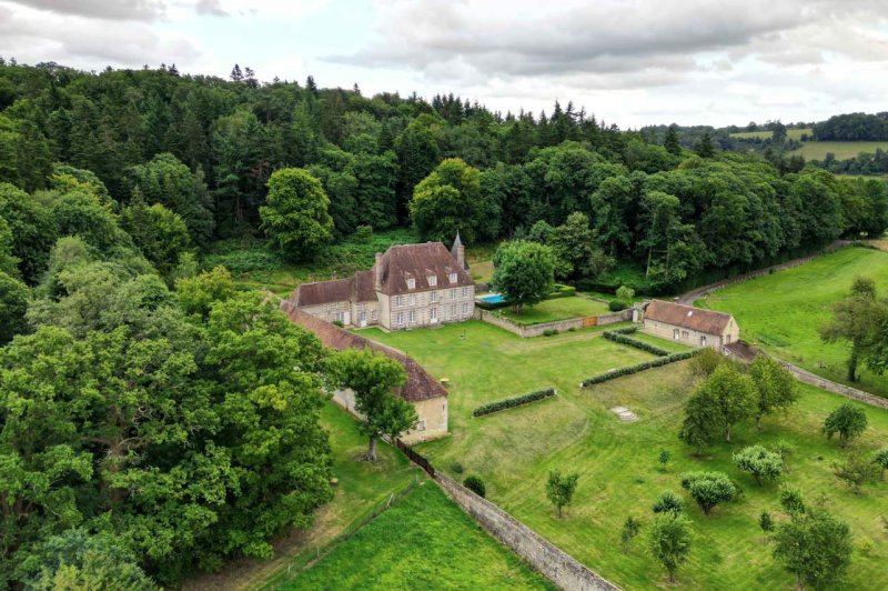 Manoir de Bellegarde - photo 2